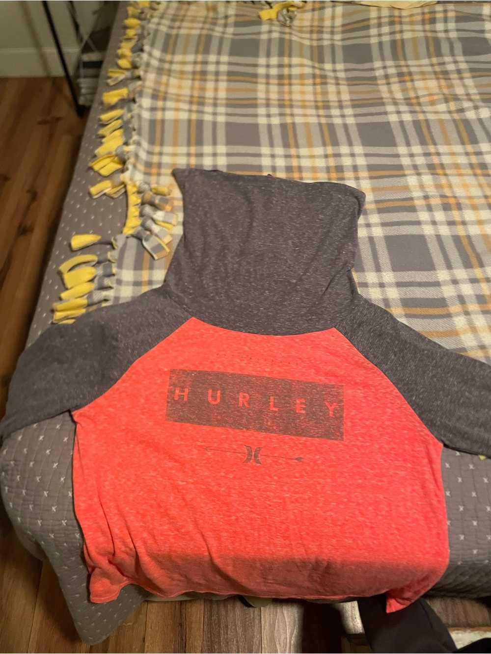 Hurley Coral Red and Charcoal Hooded Raglan Top - Picture 3 of 8